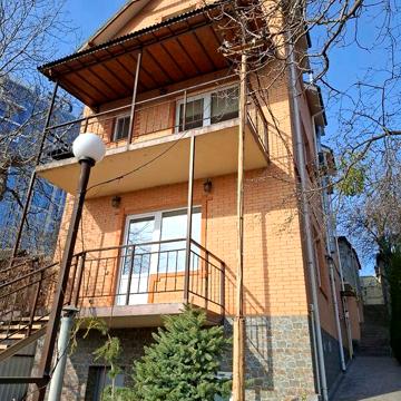Довгострокова оренда 5к Дім Сорочинська вулиця