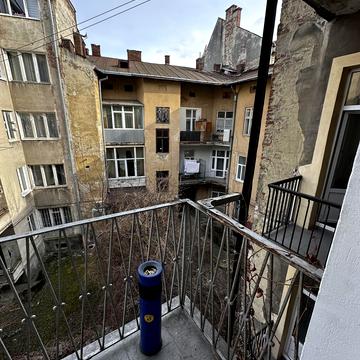 Ярослава Стецька вул., 11