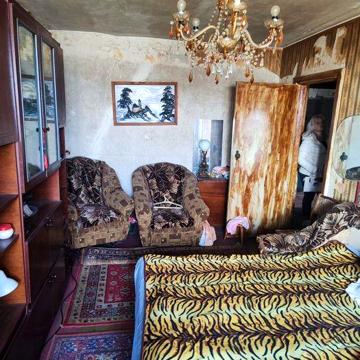 Продам 1 кмн гостинка правый берег