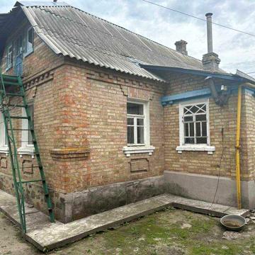 Приватний будинок з ділянкою у м. Буча