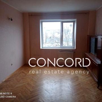 Метро Голосіївська. Продам 3к Оріхуватська (Бурмістенка) вул., 10