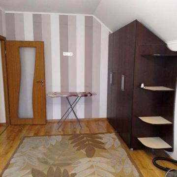 Здається особняк