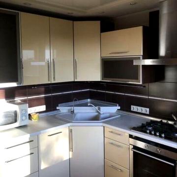 Продам 2 х квартиру на жилмасиве Тополь 2