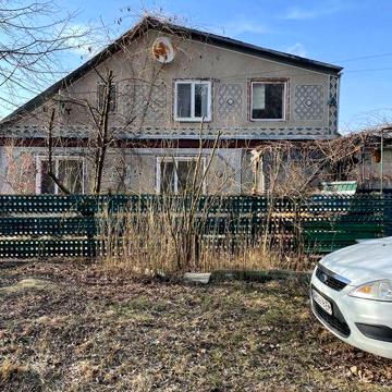 Продаєтья двоповерховий будинок в районі Бровар