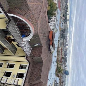 Двухуровневые аутентичные апартаменты возле парка Шевченко