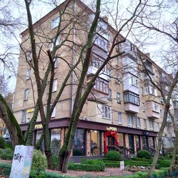 Продаж 3к квартири Джона Маккейна 10  Печерськ  Либідьська