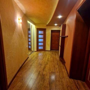 Продам 3 комнатную квартиру возле моря