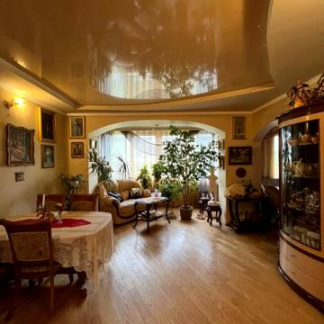 Шота Руставелі вул., 30