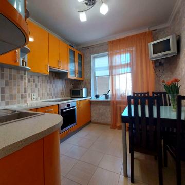 Архітекторська вул., 24
