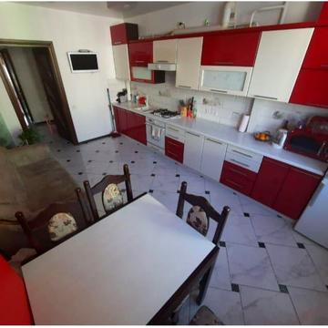 Продам 3-х кімнатну квартиру новобуд вул.Величковського