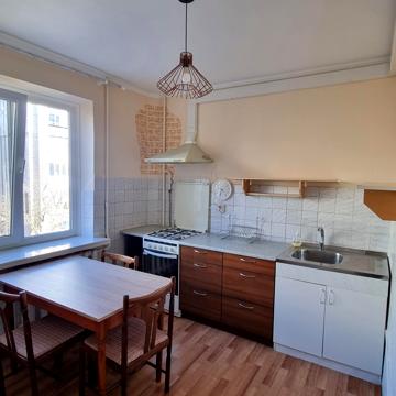 Івана Величковського вул., 36