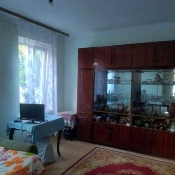 Продаж однокімнатної квартири в приватному будинку