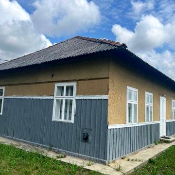 Продається Житловий Будинок с.Банилів Вижницького району. 90 кв.м990