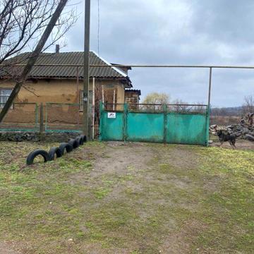Продам будинок        .