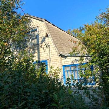 Продам дачу в мальовничому розкішному природою місці з бомбосховищем