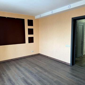 Продам свою 2 к квартиру на Срібнокільській 2А ЖК Діадема
