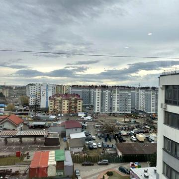 Продаю 3 кімнатну , ЖК Сонячний , 75 м.кв ВИДОВА ЖК Сонячний