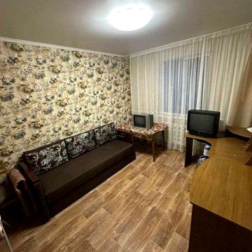 Продам 4х кімнатну квартиру по вул.  П. Глазового. м-н Вечірній.