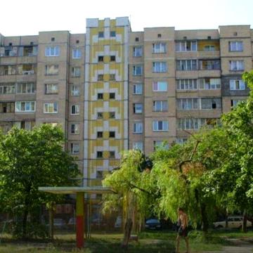 Трикімнатна квартира, Троєщина, вул. Сержа Лифаря (Сабурова)