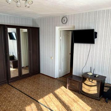 1к квартира 47м2, 7эт, Луи Пастера 179
