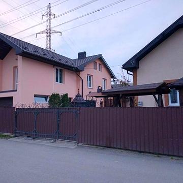 Оренда будинку біля озера,парку.