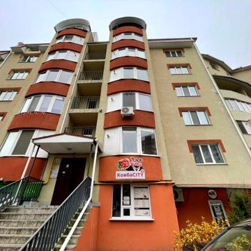 Продам двокімнатну квартиру на Буковинській!