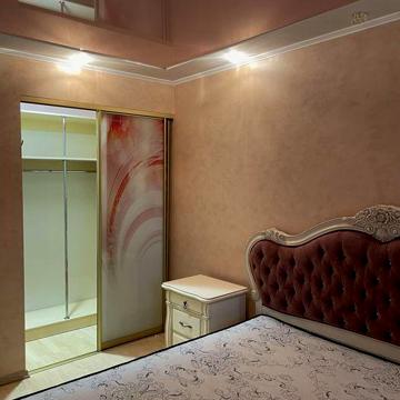 Продаж 3 кімнатної квартири (Михайлівська)