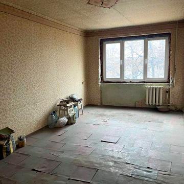 Продам 2к квартиру 48м2 под ремонт. Центр