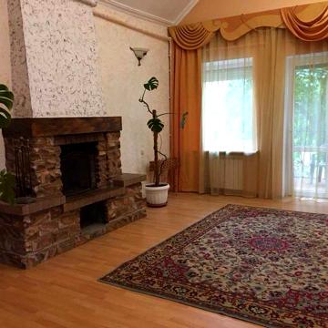 Коттедж 180кв.м.  біля р.Десна в Пухівці в 20км від м. Лісова