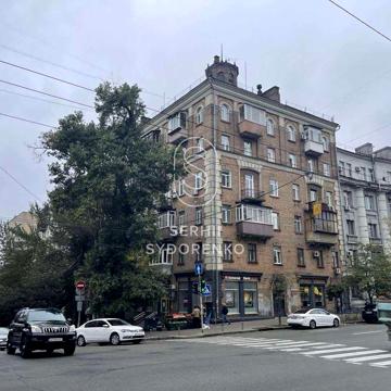 Продаж 2к квартири 73 кв. м на вул. Саксаганського 63/28