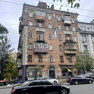 Продаж 2к квартири 73 кв. м на вул. Саксаганського 63/28