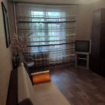 Сдам двухкімнатну квартиру на правом березі