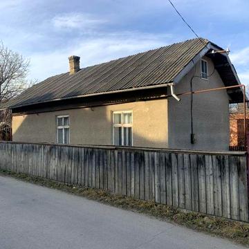 Будиночок по доступній ціні. Лужани