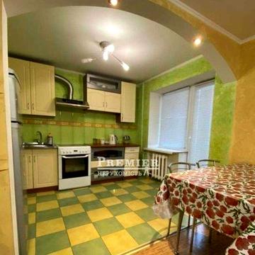 У продажу 3 кімн. квартира з дуже гарним плануванням.