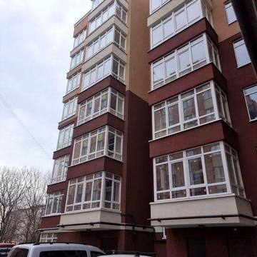 Центр. Продаж квартири в новобудові.