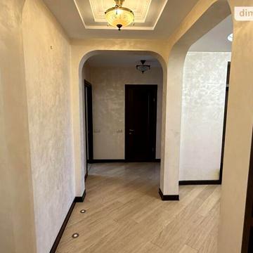 Продаж 3к Квартира Свободи вулиця
