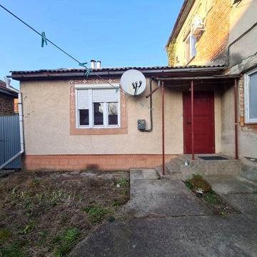 Продається 3-х кімнатна квартира в м.Берегове