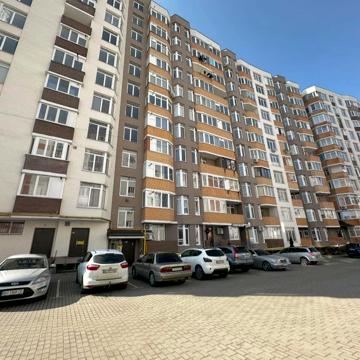 Тролейбусна вул., 3б