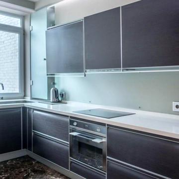 Івана Франка вул., 22-24