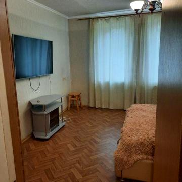 Новострой! Продам 4 кв,, пл.75м2, 2/9эт. Пр. Гагарина, Аэропорт