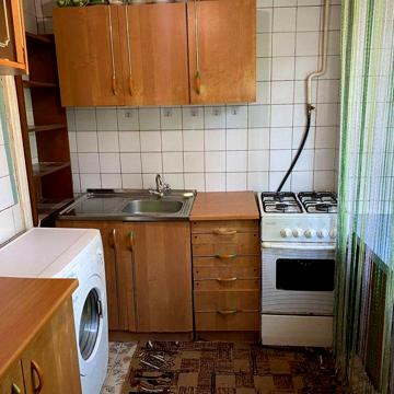 Продаж 2 кім, вул. Мілютенко 28а