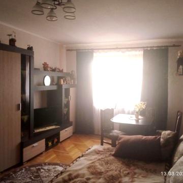 Продаж 3-кімнатної квартири 4 поверх ,район Коваліва