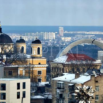 Паторжинського вул., 14
