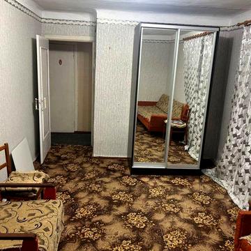 Сдам в оренду  однокомімнатну  квартиру.