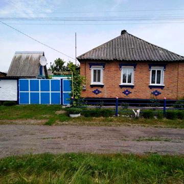 Продається затишний, компактний будинок зі зручностями
