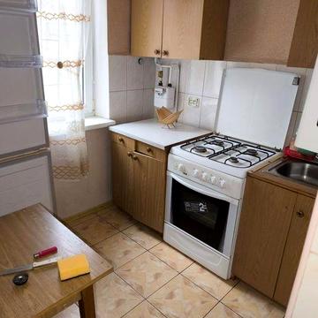 Сдам двухкомнатную квартиру  по Косиора . Собственник!