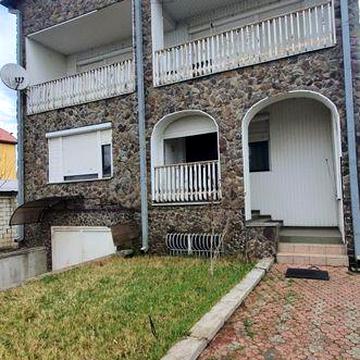 Продаж будинку біля міста Ужгород