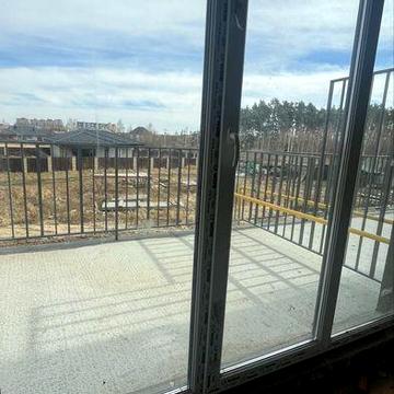 Євродвохкімнатна квартира з власною терасою