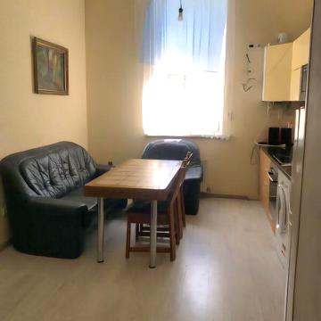 Продаж 2к Квартира Леонтовича вулиця