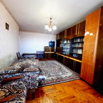 Запорізького Козацтва вул., 13